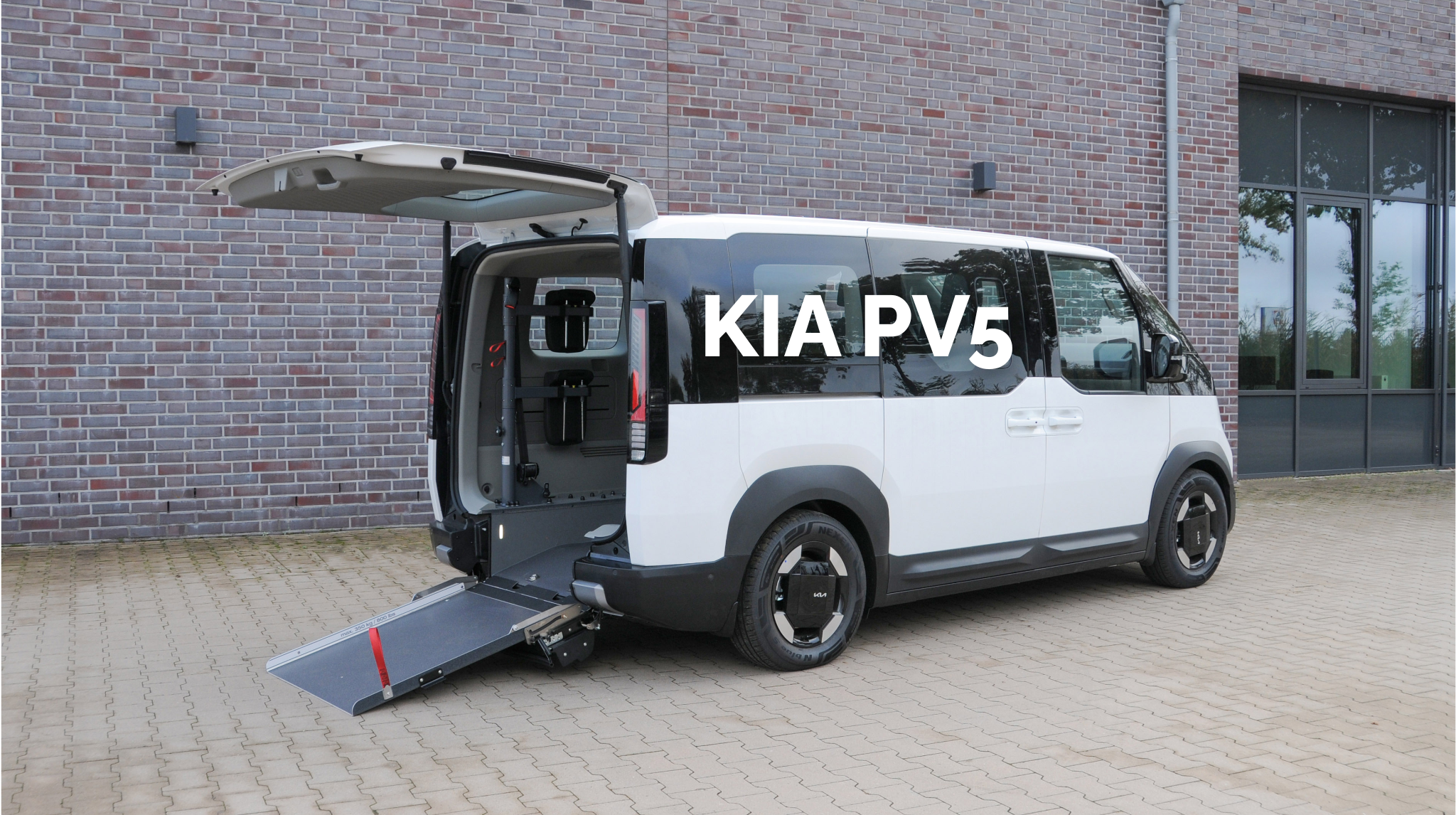 KIA PV5 floor cut poglobitev
